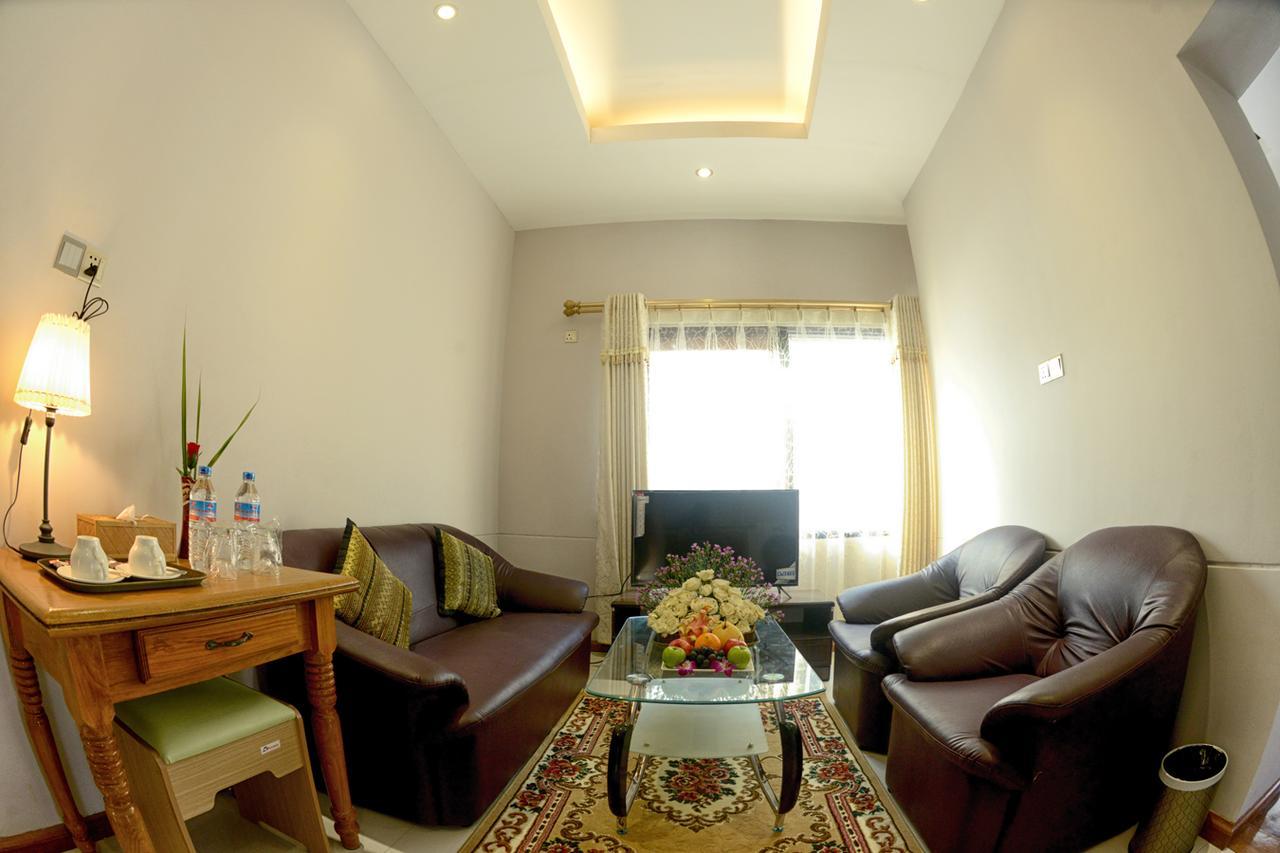 Shwe Taung Tan Hotel - Lake View Moniva Kültér fotó
